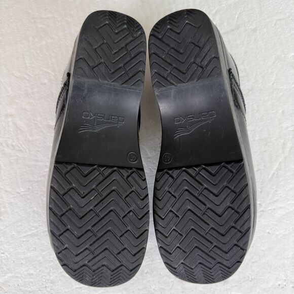 Size 40 - Dansko Patent Clogs Nursing Slip-On Comfort Striped Shoes Medical - Picture 7 of 10